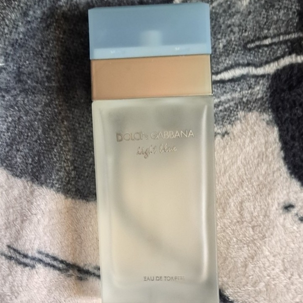 Dolce & Gabbana Light Blue Perfume